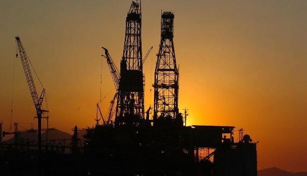 El precio del barril de petróleo (WTI) se desploma y se sitúa en US$67.77 @ 2:21 p.m.