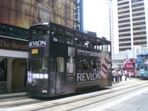 Revlon nombra a la primera mujer CEO en sus 86 años de historia.