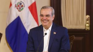 Presidente Luis Abinader: innovador en el uso de canales de WhatsApp para la comunicación política en América Latina