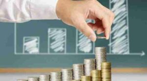 ¿Ahorrar o invertir? Descubre cuál te conviene